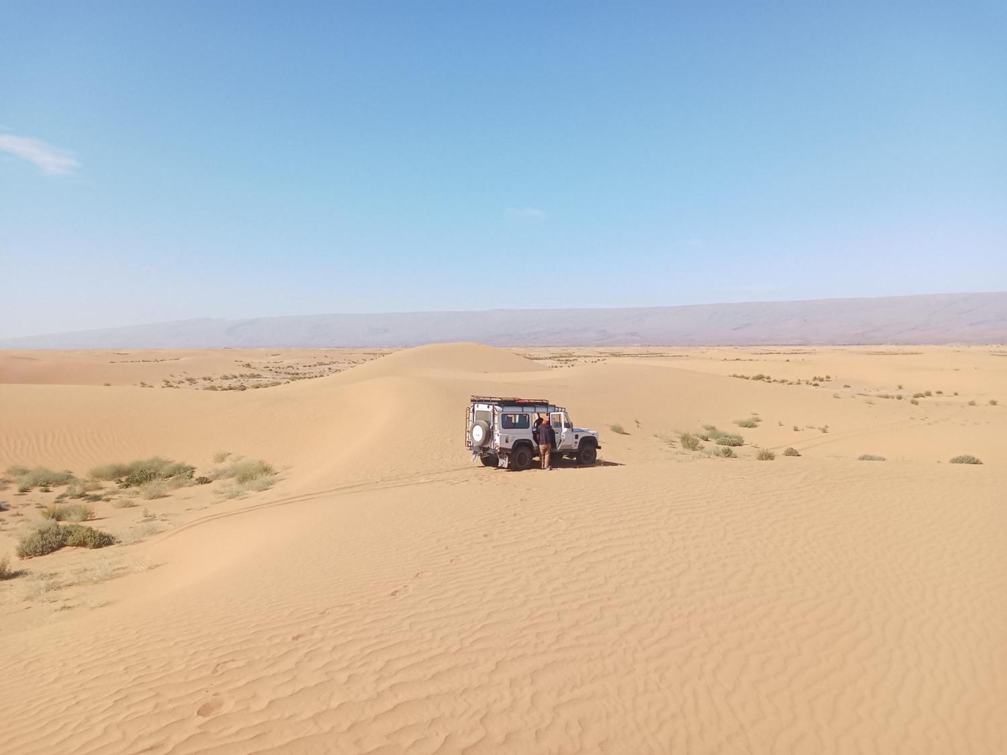 Отель Bivouac Cote-Iriki Foum Zguid Экстерьер фото